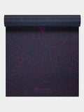 Esterilla de yoga Gaiam con reloj de sol ciruela de 6 mm